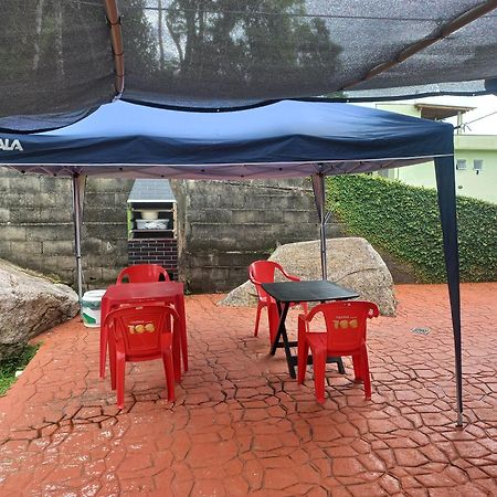 Hospedagem Para Temporada Em Ubatuba Ruang foto